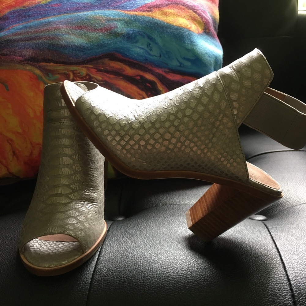 Donald Pliner Khloe sandal